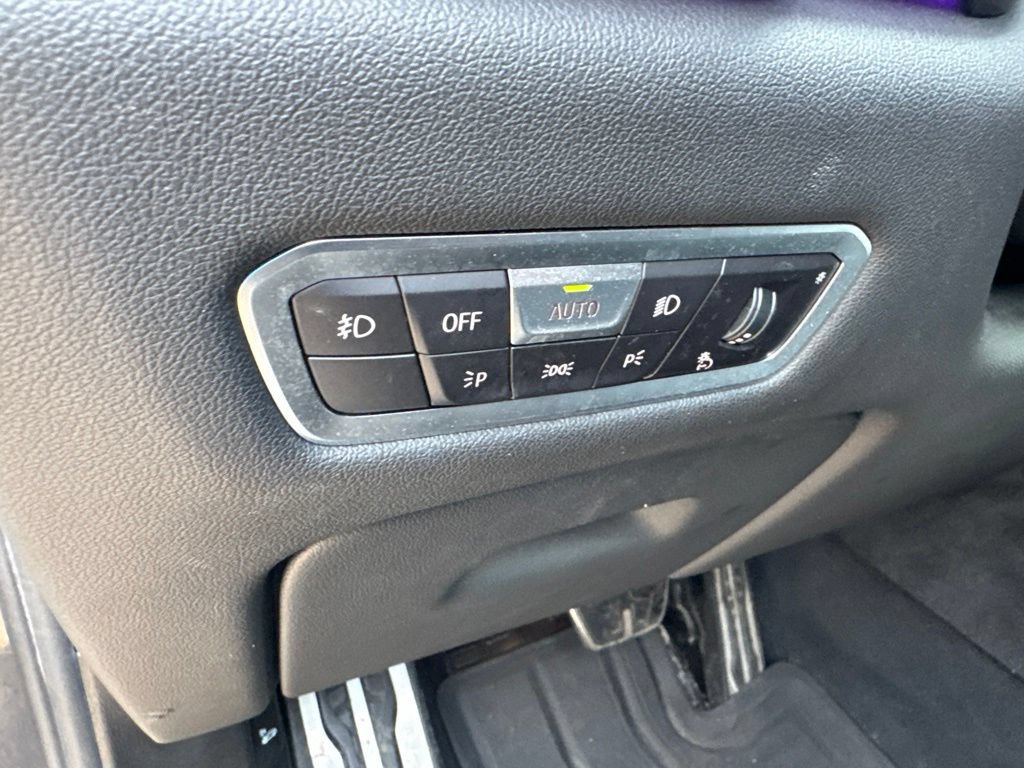 Used 2021 BMW X5 sDrive40i w/ M Sport Package RWD image 35