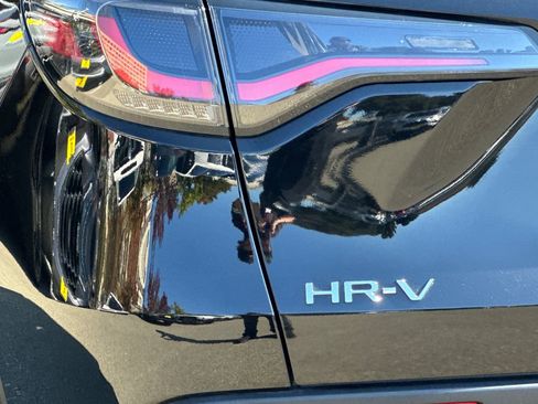 Used 2024 Honda HR-V LX image 34