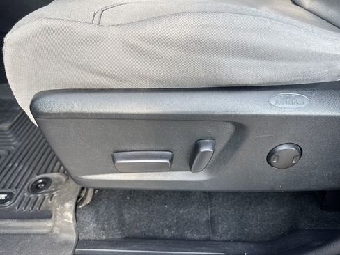 Used 2019 Toyota Tundra SR image 7