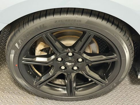 Used 2019 Ford Mustang Coupe w/ Black Accent Package RWD image 18