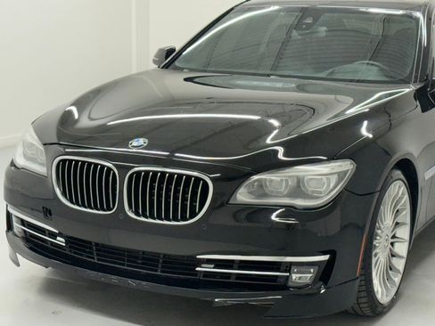 Used 2013 BMW 750Li 750Li image 12