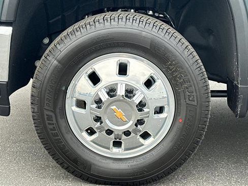New 2026 Chevrolet Silverado 3500 LTZ w/ LTZ Plus Package AWD/4WD image 13