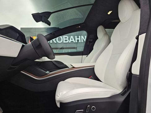 Used 2022 Tesla Model X AWD/4WD image 12