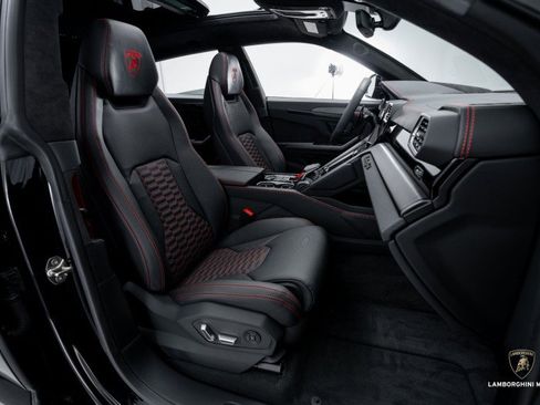 Used 2024 Lamborghini Urus S image 46