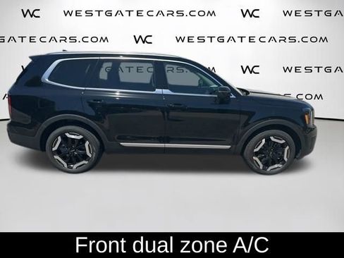 Used 2025 Kia Telluride EX w/ EX Captain's Chair Package FWD image 7