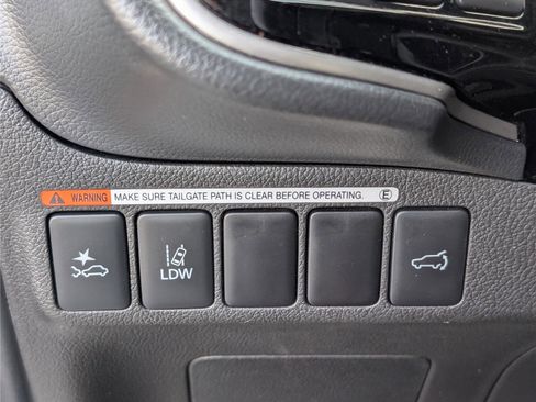 Used 2020 Mitsubishi Outlander SEL image 21