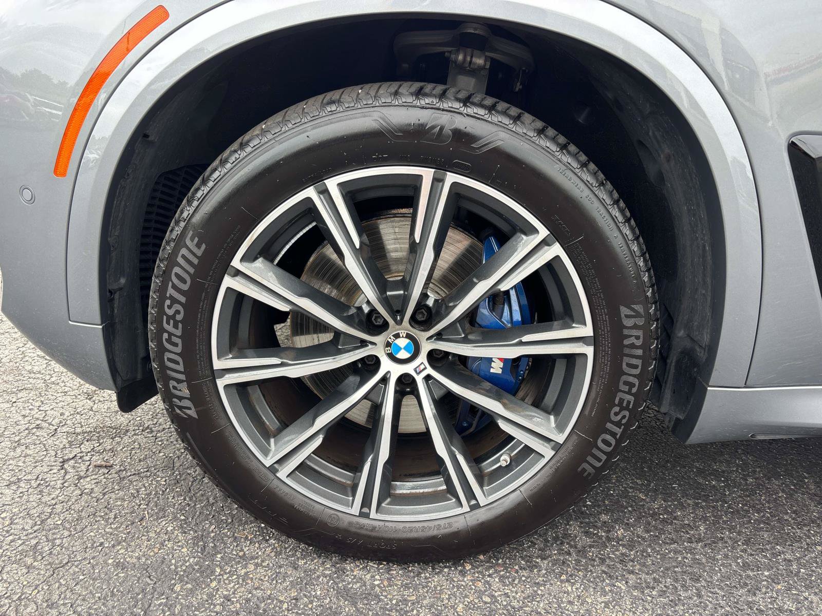 Used 2026 BMW X5 xDrive40i w/ M Sport Package AWD/4WD image 9