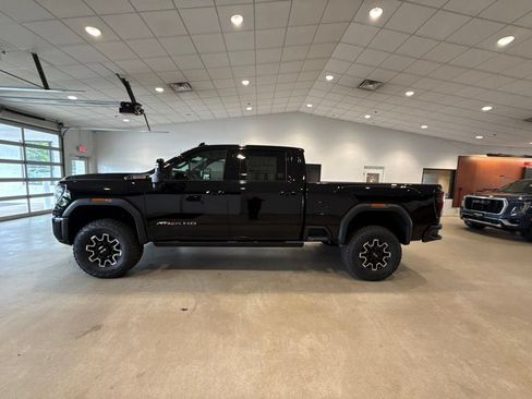 New 2026 GMC Sierra 2500 AT4X AWD/4WD image 4