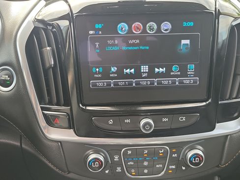 Used 2019 Chevrolet Traverse LT w/ LPO, Floor Liner Package AWD/4WD image 26