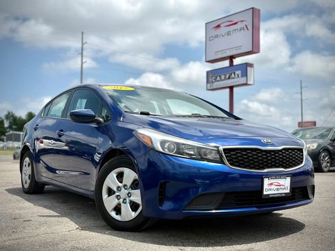 Used 2017 Kia Forte LX w/ LX Popular Package FWD image 1