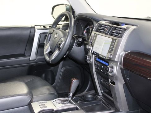 Used 2022 Toyota 4Runner Limited image 32