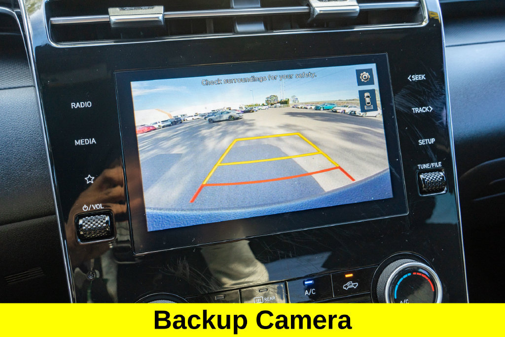 Used 2024 Hyundai Santa Cruz SE FWD image 5
