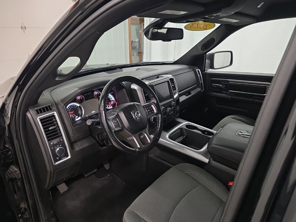 Used 2023 RAM 1500 Warlock AWD/4WD image 14