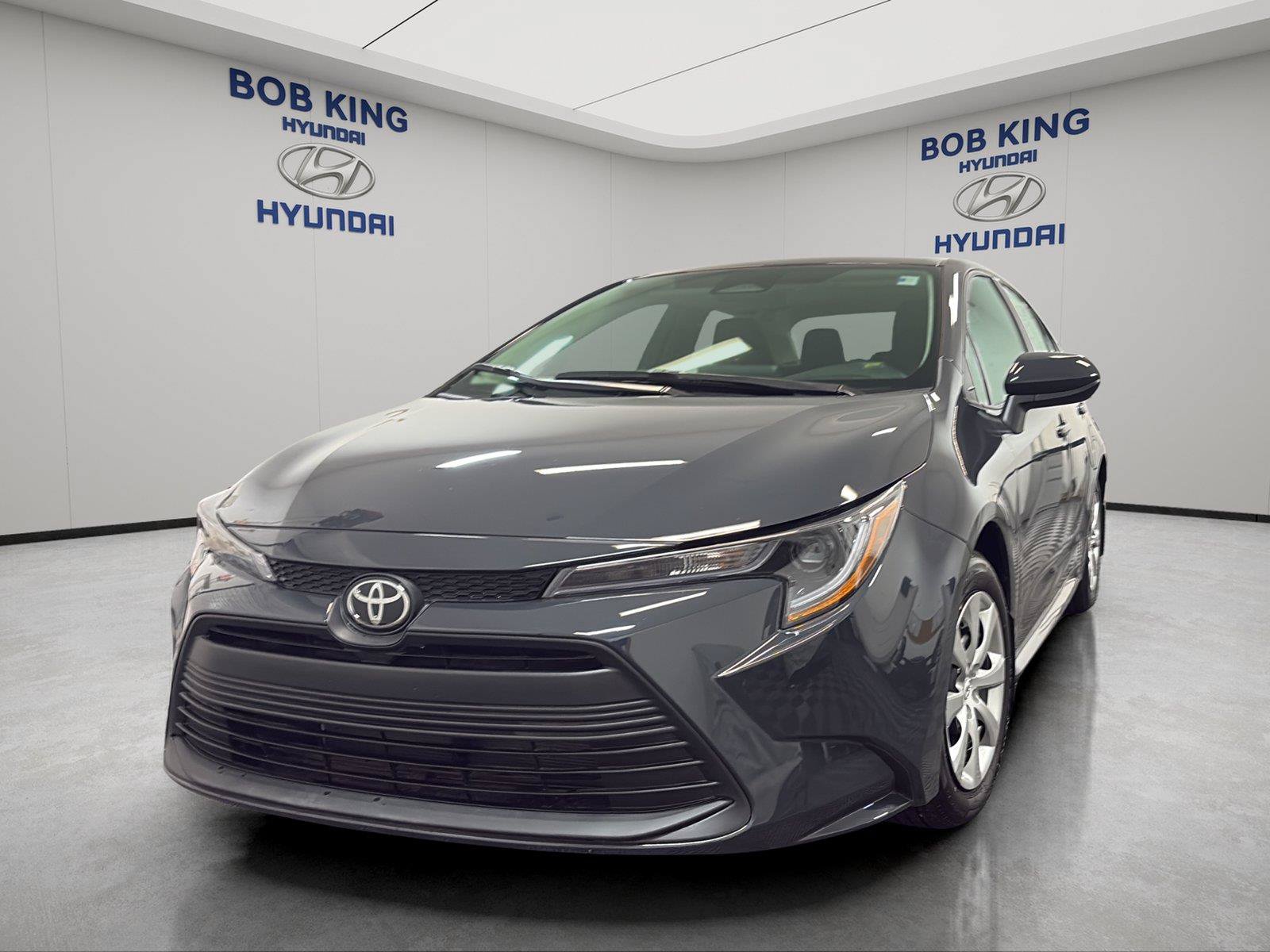 Used 2026 Toyota Corolla LE FWD image 1