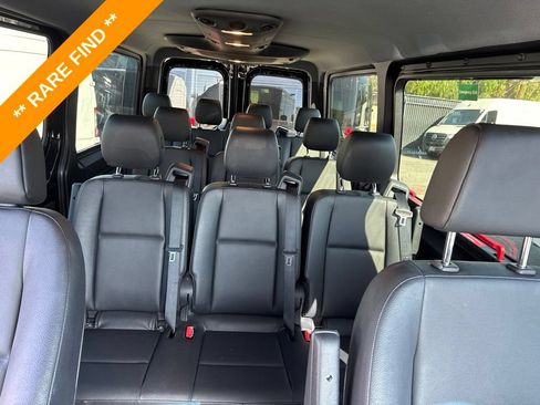 Used 2021 Mercedes-Benz Sprinter 2500 image 7