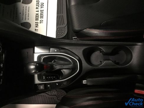 Used 2021 Hyundai Veloster Turbo image 41