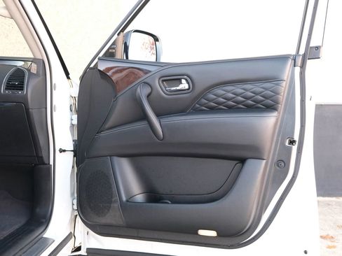 Used 2018 INFINITI QX80 4WD w/ Deluxe Technology Package image 31