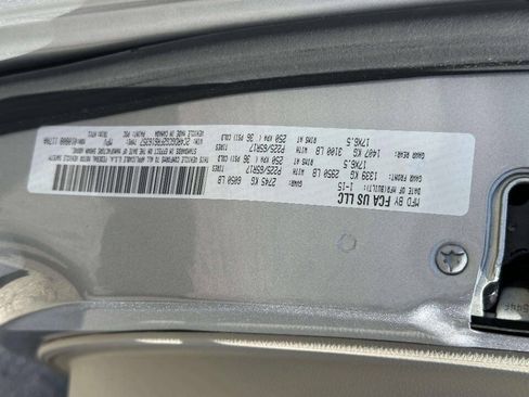 Used 2015 Dodge Grand Caravan SXT FWD image 26