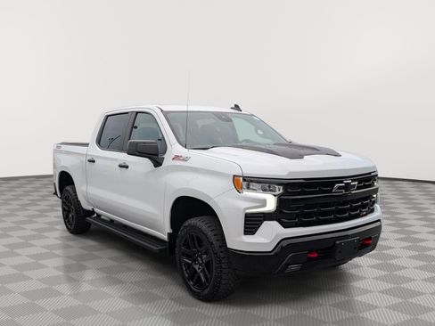 Used 2023 Chevrolet Silverado 1500 LT Trail Boss AWD/4WD image 7
