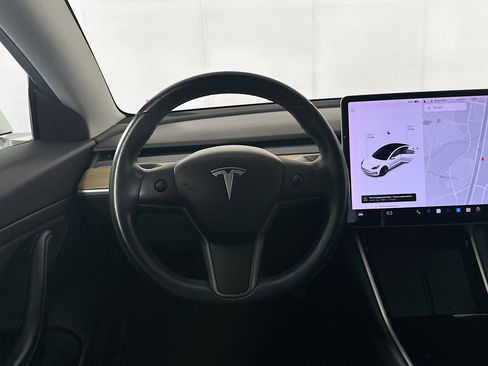 Used 2020 Tesla Model 3 Standard Range Plus image 17