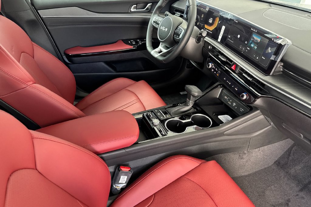 New 2027 Kia K5 GT-Line AWD/4WD image 16