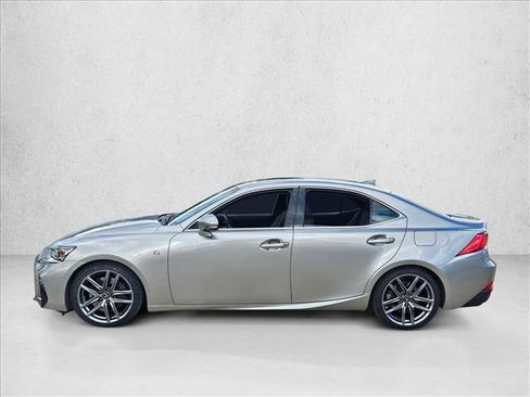 Used 2019 Lexus IS 300 AWD image 9