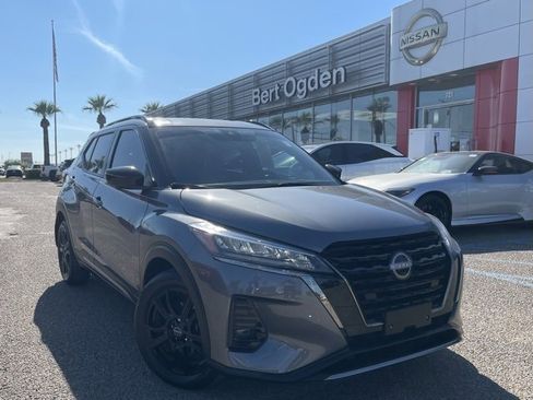 Certified 2024 Nissan Kicks SR w/ SR Premium Package image 1