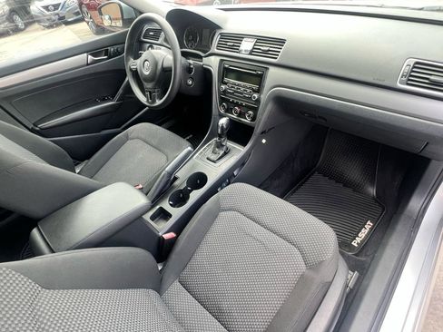 Used 2014 Volkswagen Passat 2.5 S FWD image 19