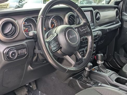 Used 2020 Jeep Wrangler Unlimited Sport AWD/4WD image 11