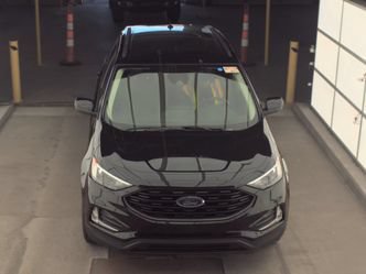Used 2024 Ford Edge SEL w/ Sport Appearance Package AWD/4WD image 2
