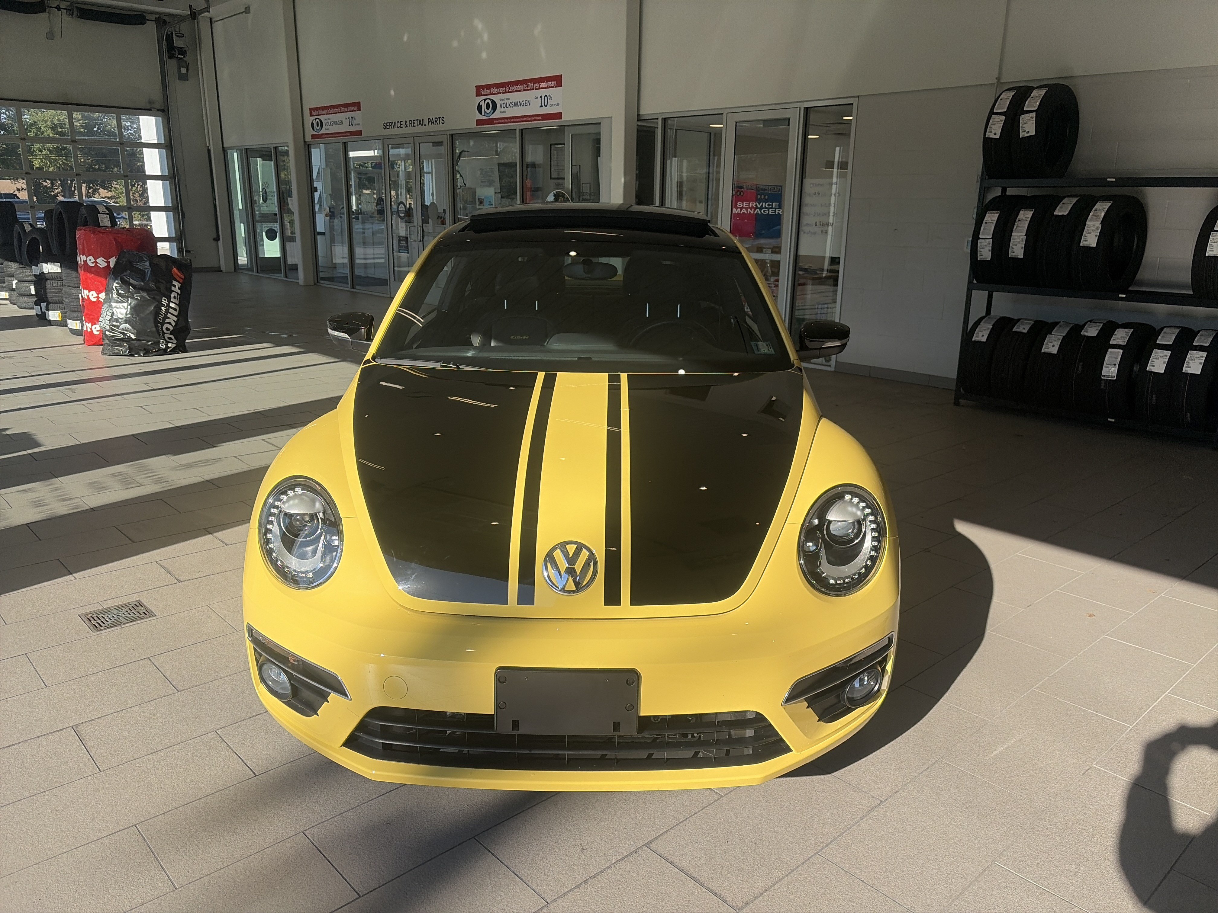Used 2014 Volkswagen Beetle GSR FWD image 6