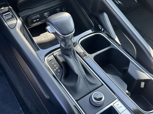 Used 2023 Kia Telluride S w/ S Sunroof Package FWD image 20