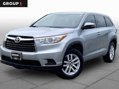 Used 2016 Toyota Highlander LE