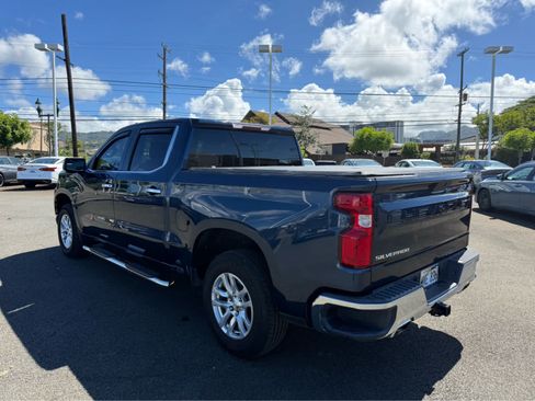 Used 2020 Chevrolet Silverado 1500 LTZ w/ Z71 Off-Road Package AWD/4WD image 4