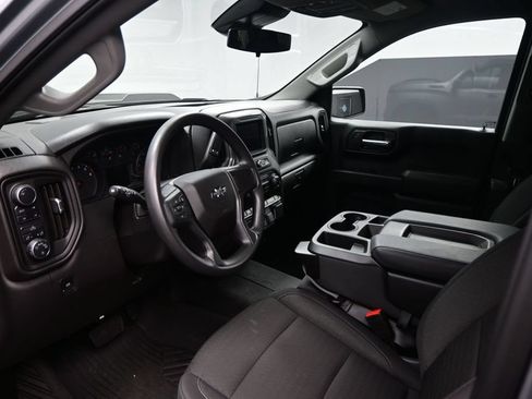 Used 2025 Chevrolet Silverado 1500 Custom Trail Boss w/ LPO, Dark Essentials Package AWD/4WD image 8