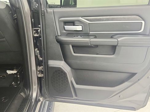 Used 2024 RAM 2500 Big Horn image 31