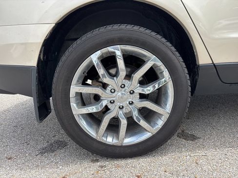 Used 2011 Cadillac SRX Luxury AWD/4WD image 8