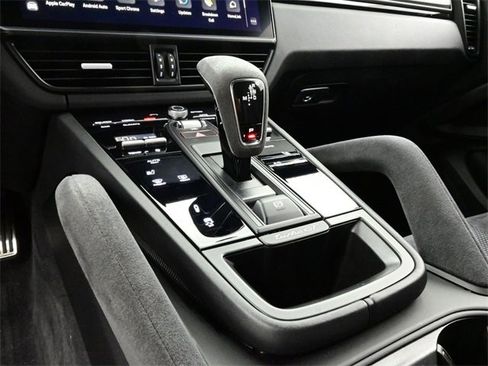 Used 2023 Porsche Cayenne Turbo GT image 11