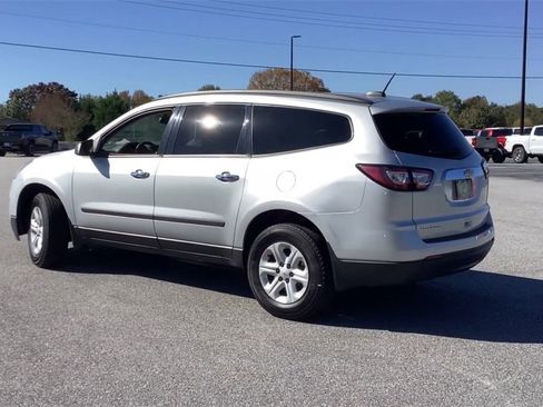 Certified 2017 Chevrolet Traverse LS image 6