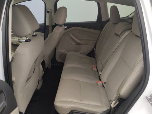 Used 2017 Ford Escape SE FWD image 18