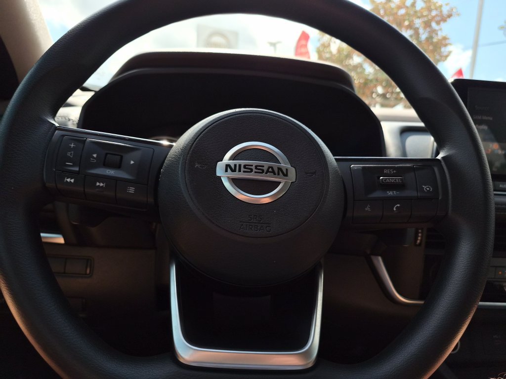 Used 2021 Nissan Rogue S FWD image 23