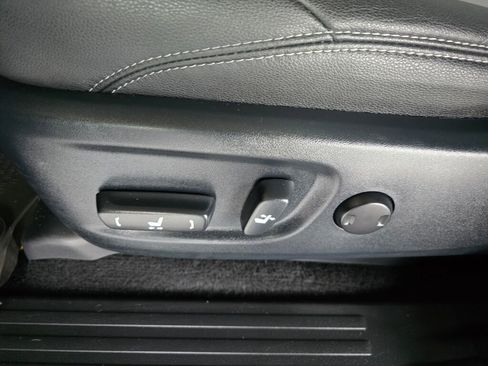 Used 2024 Toyota 4Runner SR5 Premium w/ Moonroof Package image 27