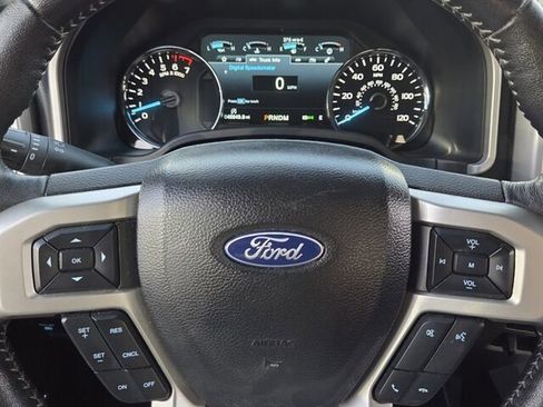Used 2020 Ford F150 Lariat image 21