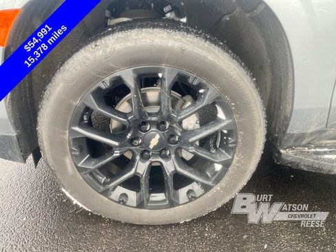 Used 2024 Chevrolet Tahoe LT w/ Luxury Package image 15