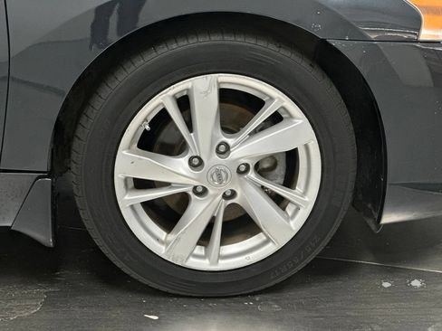 Used 2015 Nissan Altima 2.5 SV w/ Convenience Package FWD image 25