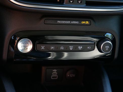 Certified 2024 Ford Escape Platinum AWD/4WD image 26