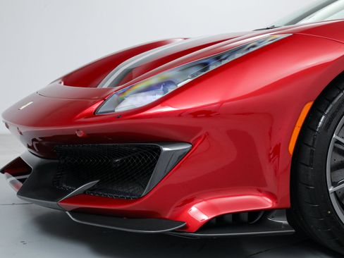 Certified 2019 Ferrari 488 Pista Coupe image 40