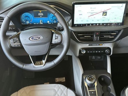 New 2024 Ford Escape Platinum w/ Premium Technology Package image 11