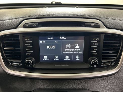 Used 2017 Kia Sorento AWD w/ LX Convenience Package image 14