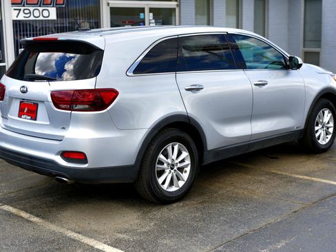 Used 2020 Kia Sorento AWD V6 image 17